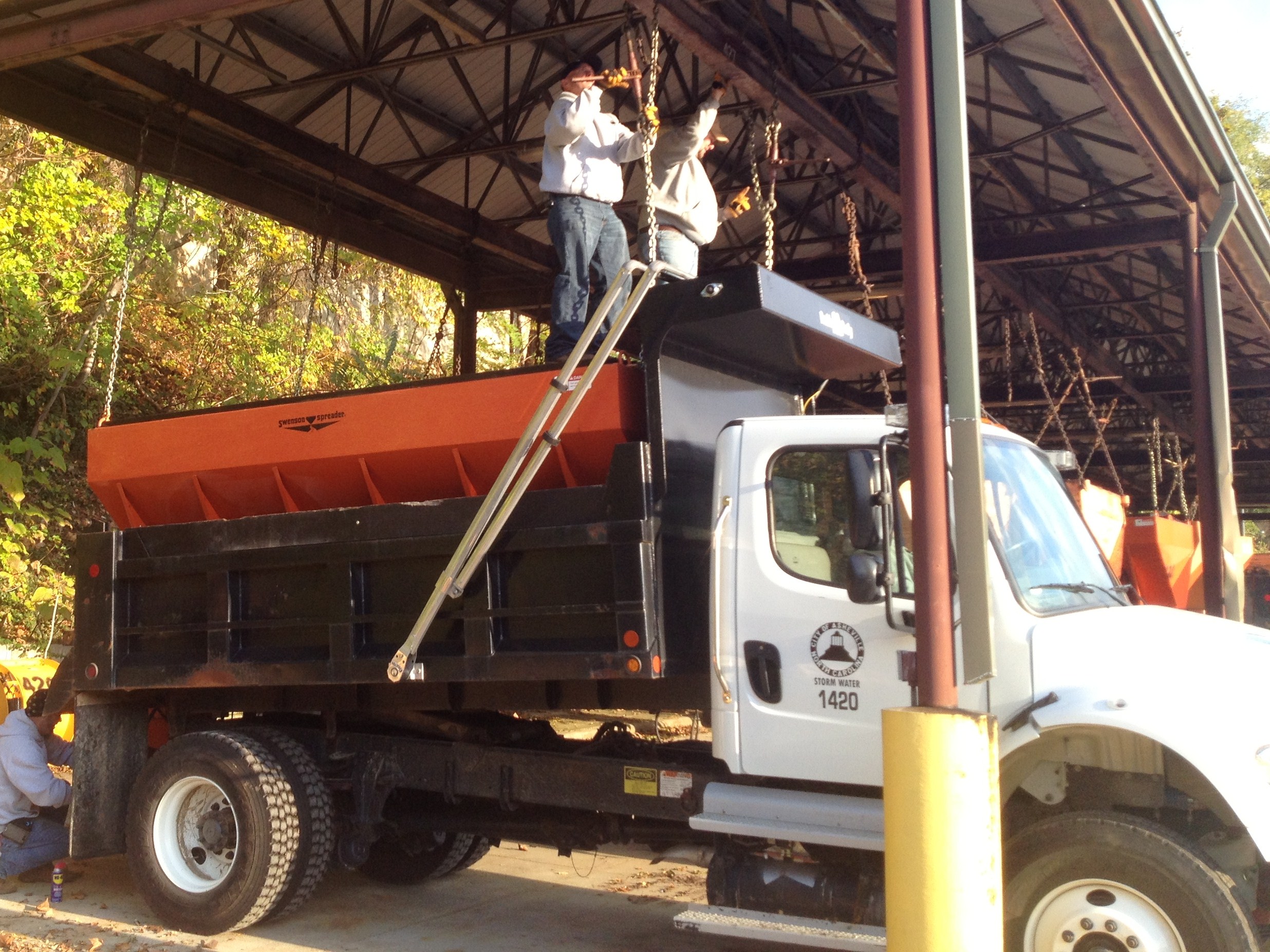 city of asheville dump truck