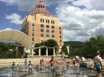 Children playing at Splashville in the summer.