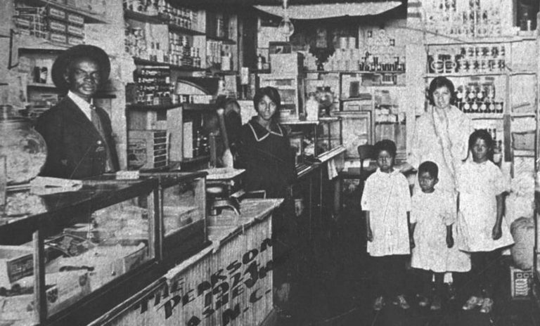 Pearsons grocery archival photo