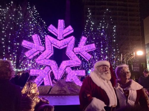 Lighted starflake with Santa and Mrs. Claus