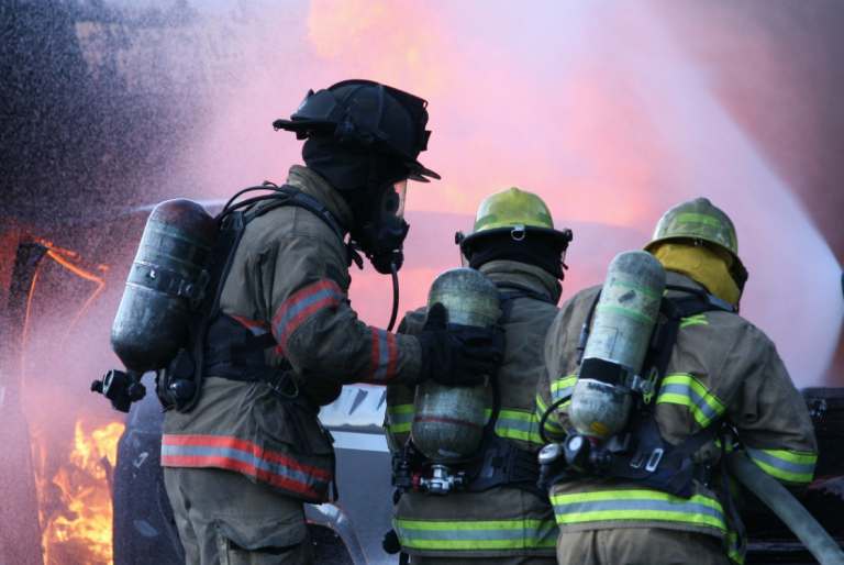 firefighter self contained breathing aparatus gear