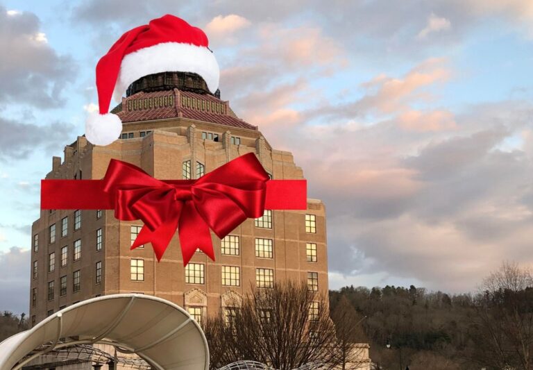 Asheville Holiday City Hall