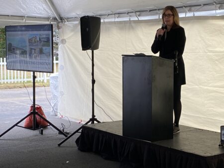 Mayor Manheimer speaks at groundbreaking