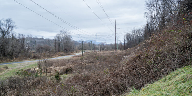 AVL unpaved site