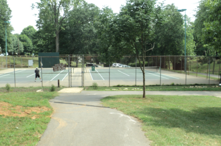 tennis courts at Malvern Hills Park