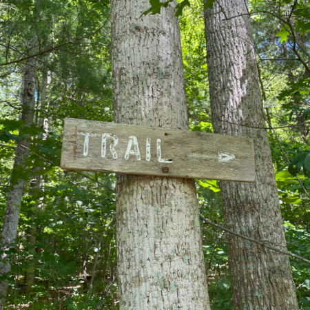 trail head marker