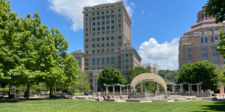 view of splasheville and city hall and the courthouse