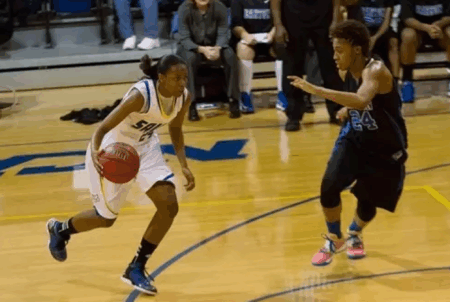 maria young playing basketball