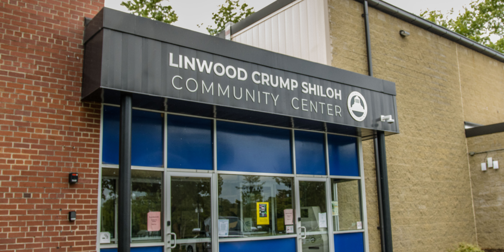 entrance to linwood crump shiloh community center
